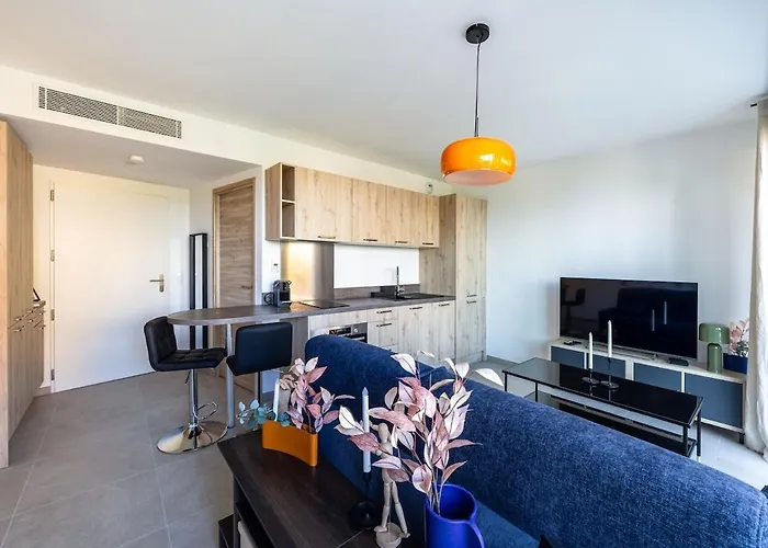 Entierement Equipe 5 Min Monaco Apartment