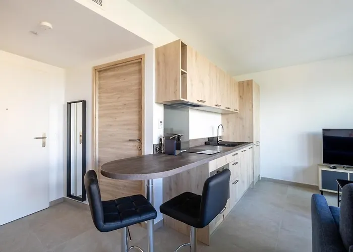 Entierement Equipe 5 Min Monaco 보솔레이